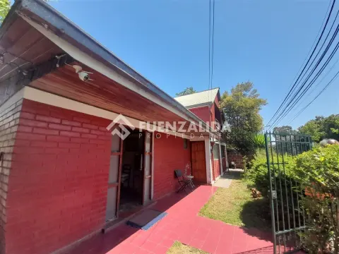 Casa En Venta De 5 Dorm. En Ñuñoa