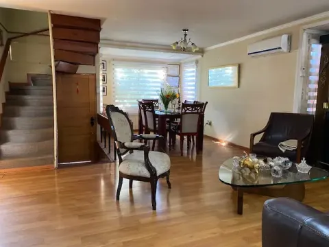 Excelente Propiedad Amplia Comoda Y Bien Ubicada