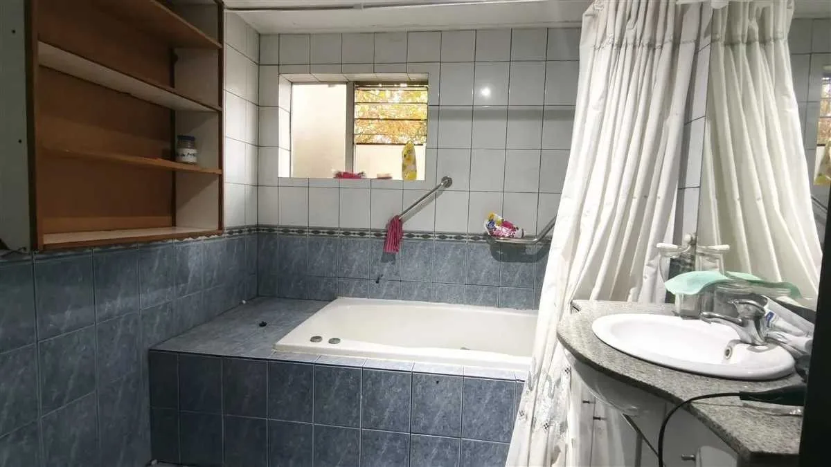 Foto 15 de 15 — Casa en venta en En venta casa de 4d 3b para remodelar (177779), La Reina