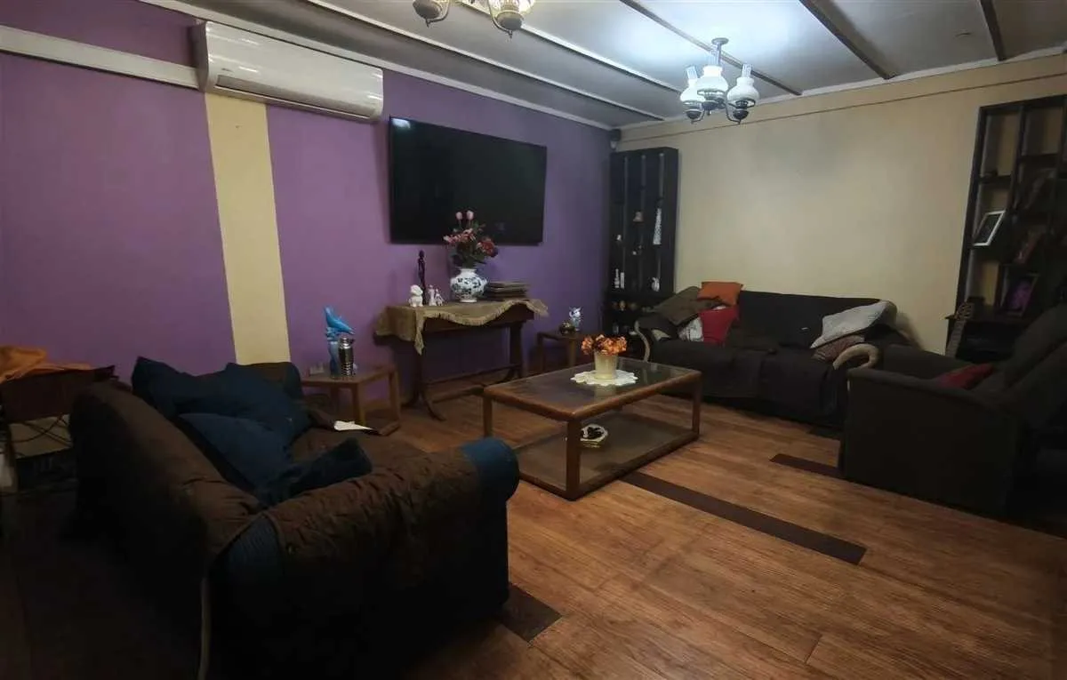 Foto 5 de 15 — Casa en venta en En venta casa de 4d 3b para remodelar (177779), La Reina